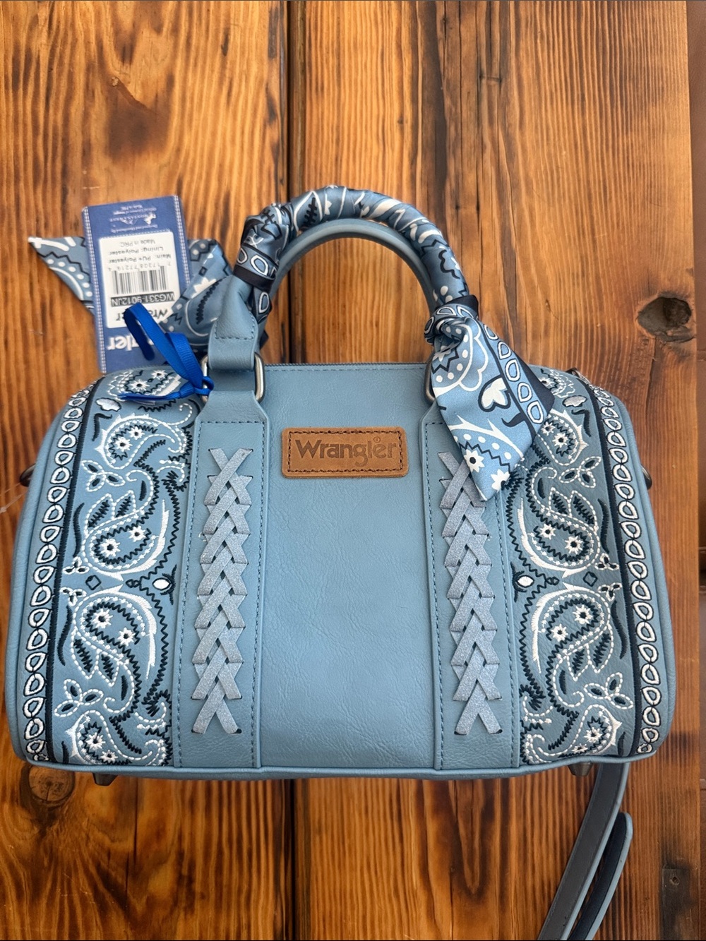 Wrangler purse - Picture 1 of 5